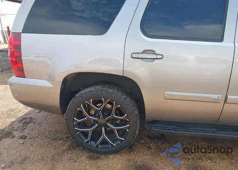 2007 Chevrolet Tahoe Lt из США, поврежденный, VIN 1GNFC13037R218563